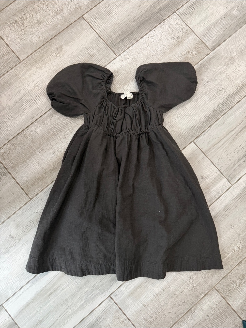 Treasure & Bond Black Puff-Sleeve Casual Dress